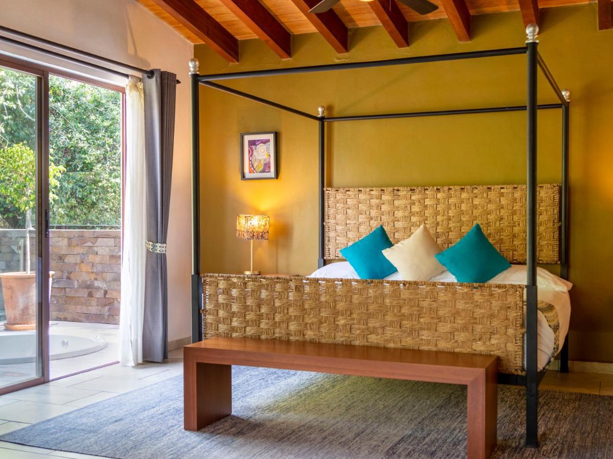 Amate Del Río Hotel